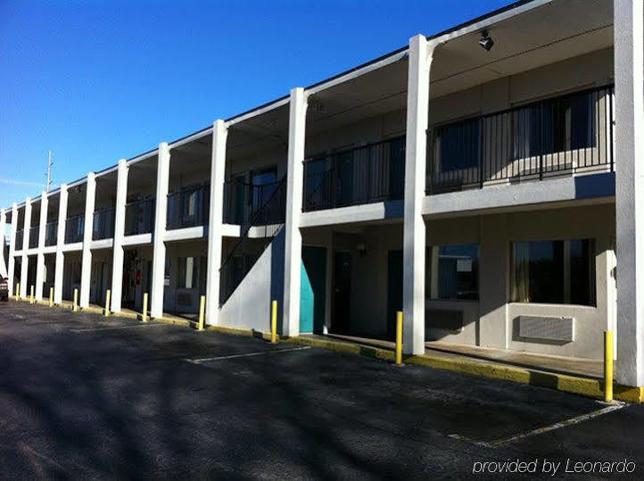 Red Carpet Inn & Suites - Danville Exterior photo